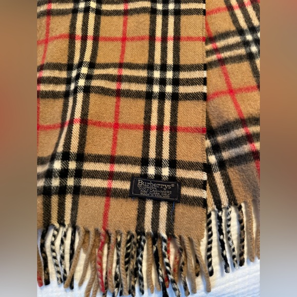 Vintage Burberry Scarf 100% Cashmere classic nova check print - Picture 11 of 11